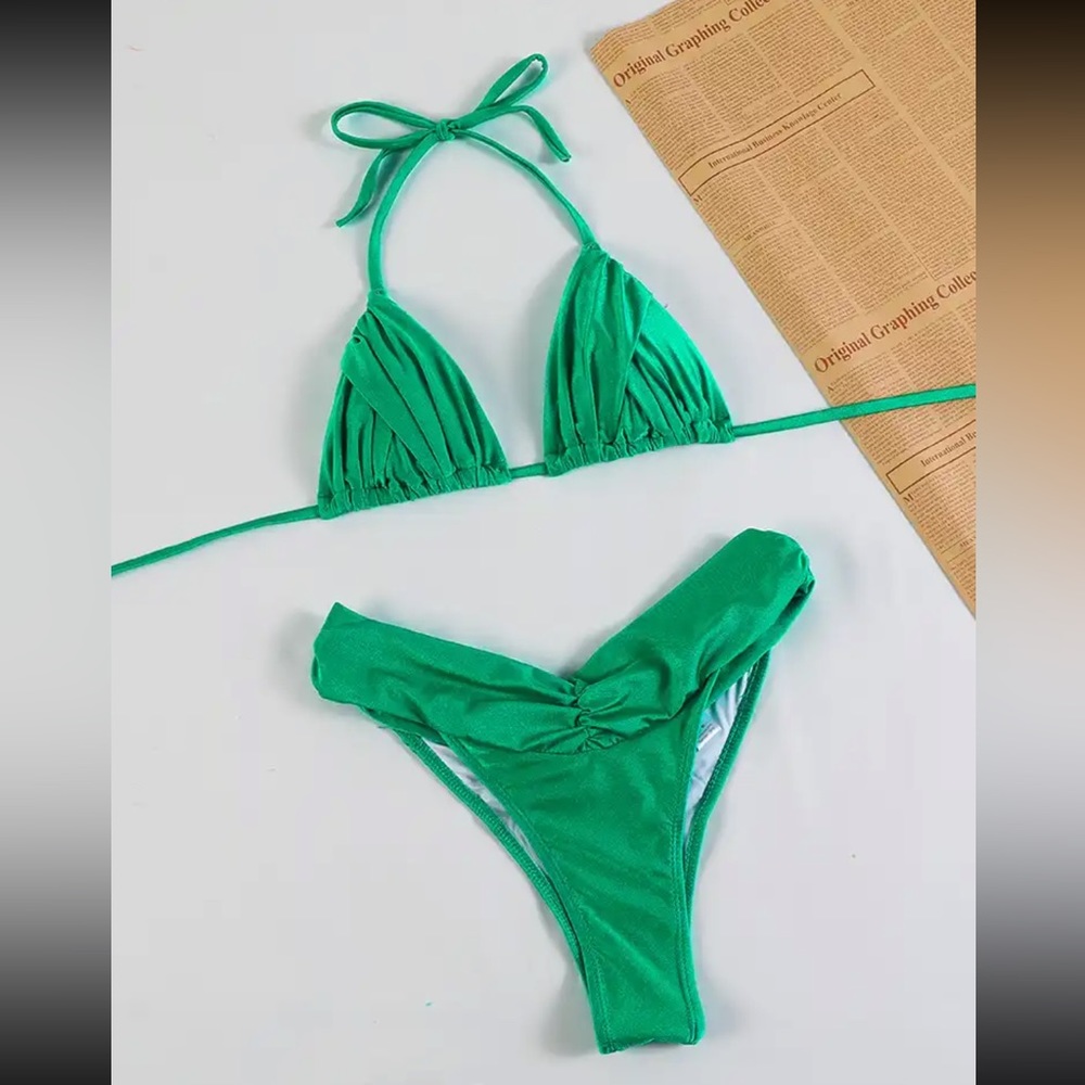 💚Green High Cut Bikini Set💚